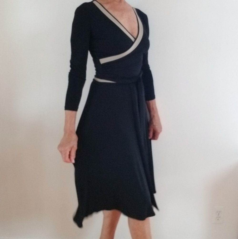 Donna Morgan Faux Wrap Black Tan Belt